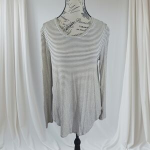 Market & Spruce Black and‎ White Striped Long Sleeve Top